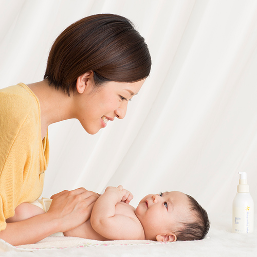1歳ごろまでの赤ちゃんの保湿＆ ベビーマッサージ♪
