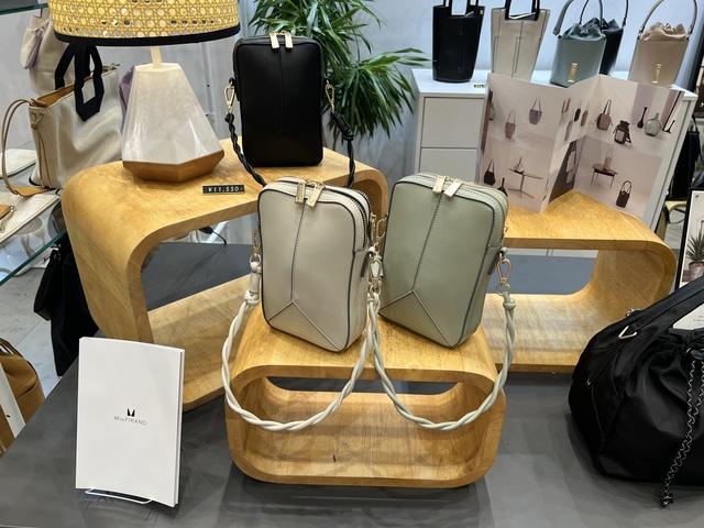 トレンドも機能面でも魅力たくさん！洗練された「MioFIRANO」のキレイめバッグをチェックしよう