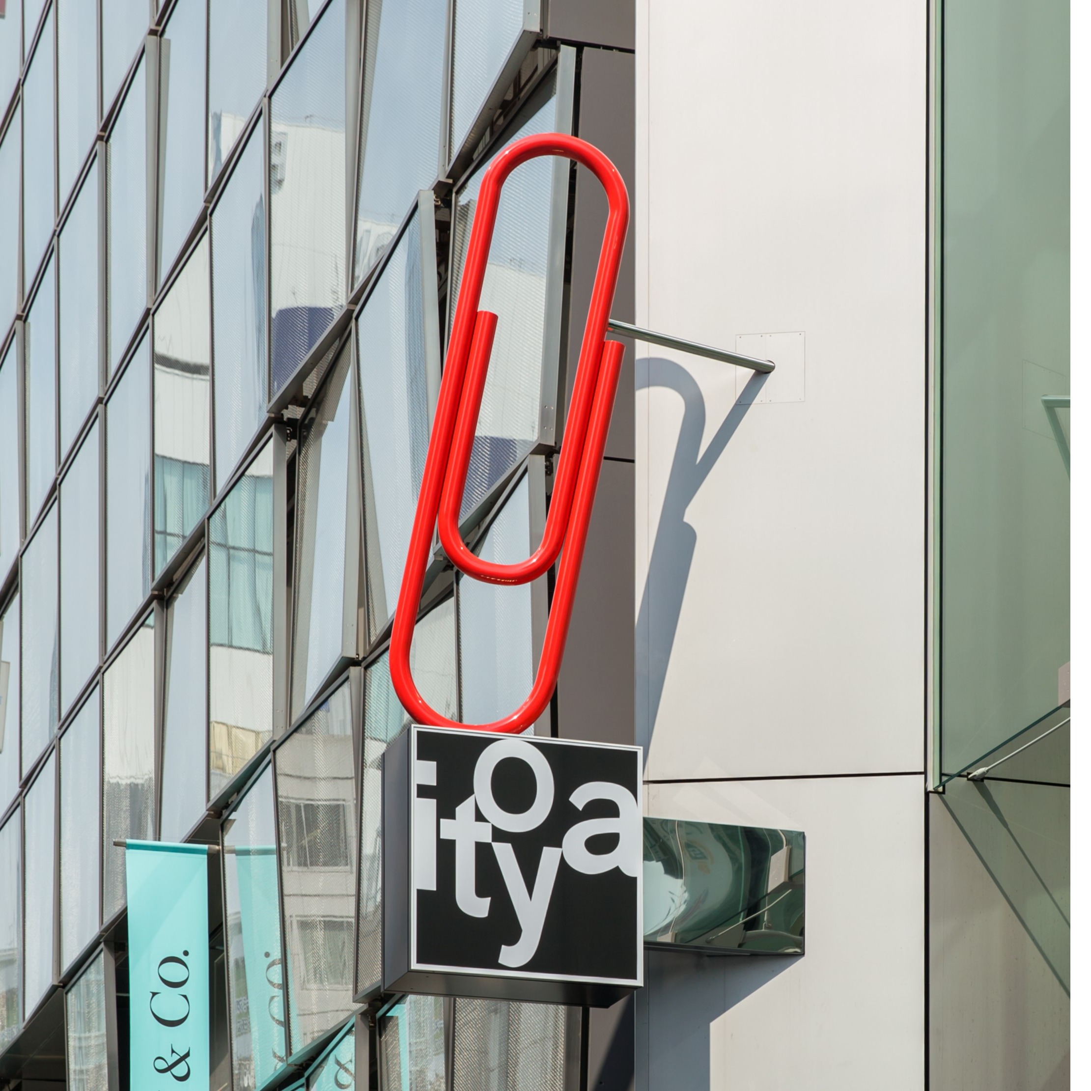 LIVEBUY先行販売も！開発者が語る伊東屋オリジナル文房具