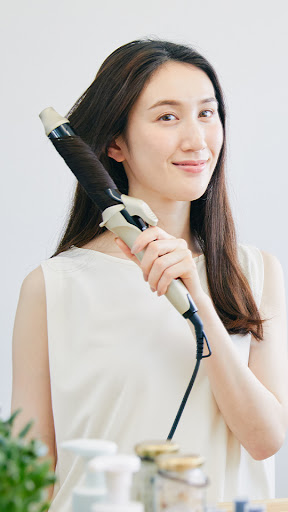 保水アイロンでケア×スタイリングの両立を