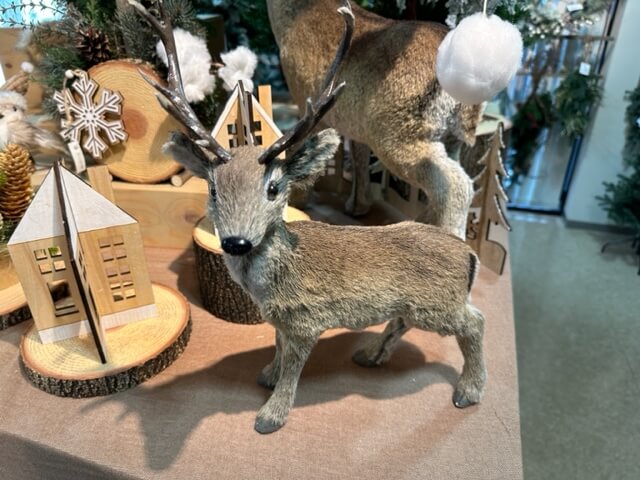 2023年は上品で、きらびやかなクリスマスの提案をはじめよう