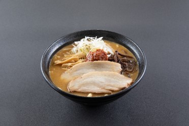 山形が誇るラーメン×ブランド豚の至極コラボ